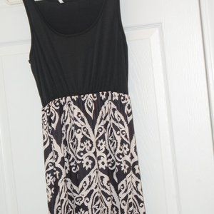NO TAG Black/White Empire Waist Sleeveless Maxi Dress   Size Small